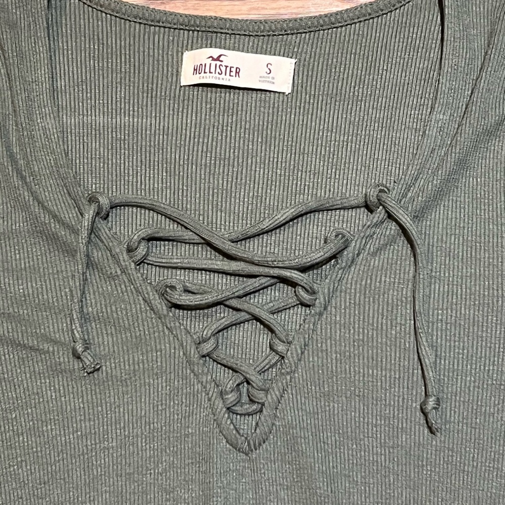 Hollister Lace Up Blouse Size Small - Picture 3 of 7